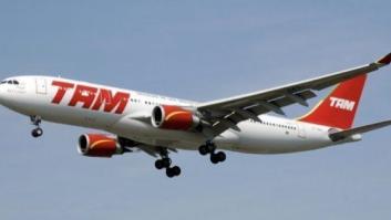 Una falsa amenaza de bomba obliga a regresar a Barajas a un avión de Tam Airlines