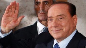 Berlusconi dice que el Gobierno debe 'seguir adelante' y que él no se rinde