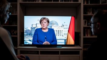 Merkel pide colaboración ciudadana ante “el mayor desafío desde la Segunda Guerra Mundial”
