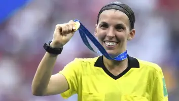 HISTÓRICO: Por primera vez una mujer arbitrará la Supercopa de Europa