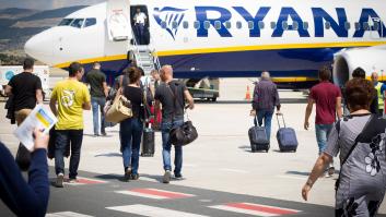 Ryanair plantea cerrar tres bases en España y la plantilla amenaza con huelga