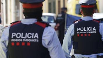 Hallan el cadáver de una mujer en plena calle en Barcelona