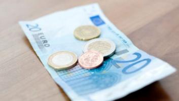 El Gobierno contempla congelar el Salario Mínimo en 2014 y mantenerlo en 645,30 euros al mes