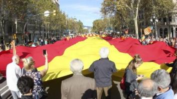 Miles de personas se manifiestan en Barcelona por una Cataluña dentro de España