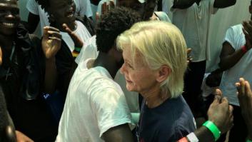 Una enfermera estadounidense se reencuentra en el 'Ocean Viking' con un chico de Darfur al que salvó hace 15 años
