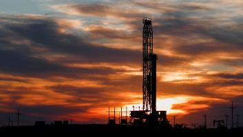 El petróleo de EEUU se desploma como nunca: cotiza en negativo