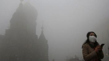 La contaminación en China paraliza varias ciudades: "Muchos pensaron que había nevado" (FOTOS)