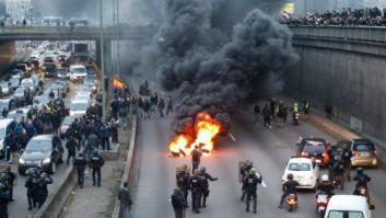 Taxistas, funcionarios, controladores aéreos: varias huelgas bloquean Francia