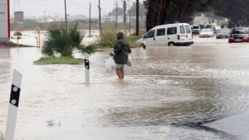 Lluvias torrenciales desbordan el río Clariano y obliga a la evacuación de vecinos en Ontinyent