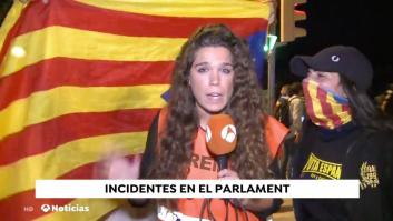 Una reportera de Antena 3, increpada en directo en las protestas tras la Diada