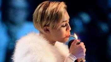 Miley Cyrus se fuma un porro en el escenario en los MTV EMA 2013 (VÍDEO, FOTOS)