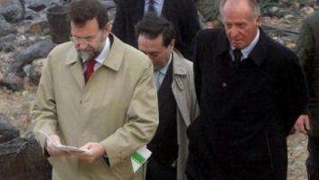 "Hilitos de plastilina": Así gestionó el Gobierno de Aznar la crisis del Prestige (VÍDEOS)