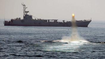 Un misil naval iraní hunde por error un barco propio en Ormuz y mata a 19 marinos