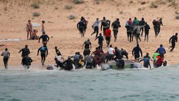Alrededor de 200 inmigrantes llegan en cuatro pateras a la costa de Cádiz