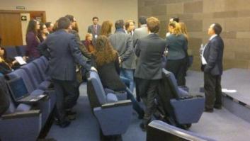 Los periodistas denuncian que Moncloa rompe el pacto con la prensa sobre las preguntas a Rajoy