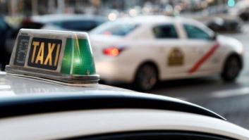 Detenido un taxista por estafar a 40 clientes tras robarles sus tarjetas