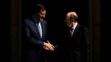 Rajoy y Rubalcaba hacen piña contra la consulta de Mas
