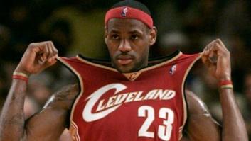 LeBron James regresa a los Cleveland Cavaliers