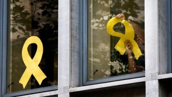 La Generalitat retira los lazos amarillos antes del ultimátum