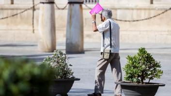 Muere un anciano de 74 años en una calle de Sevilla tras ser víctima de un golpe de calor