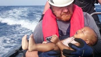 Un bebé ahogado, símbolo de una semana negra con 700 muertos en el Mediterráneo