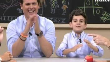 El Rivera más sonriente se somete a las preguntas de un miniparlamento infantil
