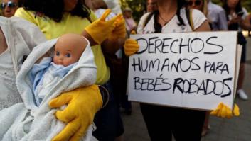 El Supremo deja abierta la puerta a investigar el robo de bebés en España por un delito de falsedad