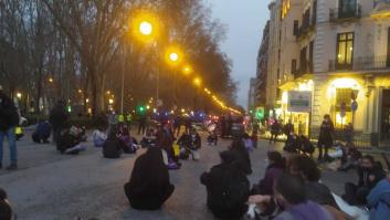 Cientos de personas marchan por el centro de Madrid a pesar de la prohibición de las manifestaciones