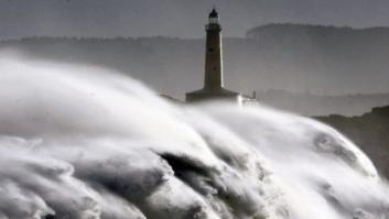 Treinta provincias en alerta por un temporal que deja un desaparecido en Lugo