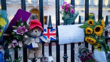 Las autoridades piden a los británicos que dejen de traer sándwiches de mermelada a la reina