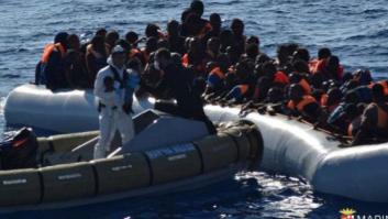 Los guardacostas italianos rescatan a 3.200 inmigrantes en aguas del mediterráneo