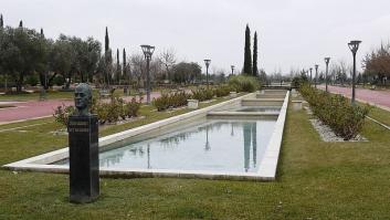 Pinto retirará el nombre de Juan Carlos I al mayor parque de la localidad y apartará el busto del monarca
