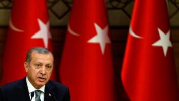 Erdogan cierra más de 130 medios de comunicación en Turquía