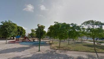 Un hombre prende fuego a una mujer en un parque infantil de Palma