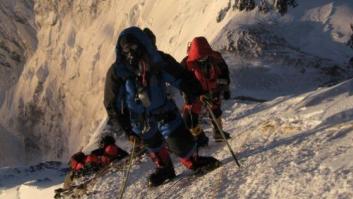 Avalancha en el Everest: mueren al menos 12 sherpas en el alud más grave en ocho años