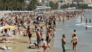 España recibe 10 millones de turistas hasta marzo, un 7,2% más que en 2013
