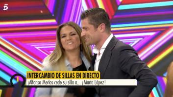 El beso en directo entre Alfonso Merlos y Marta López ('GH 2') en 'Ya es mediodía'