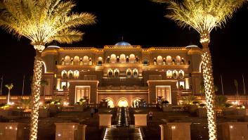 'Cajero' de lingotes de oro y habitaciones a 11.000 euros la noche: así es el hotel de Abu Dabi donde está Juan Carlos I