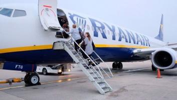 Denuncia que Ryanair le impide volar con su silla porque no cabe en la bodega: 