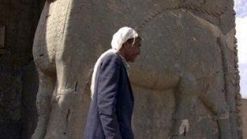 El Estado Islámico muestra cómo destruye la ciudad milenaria de Nimrud (VÍDEO)