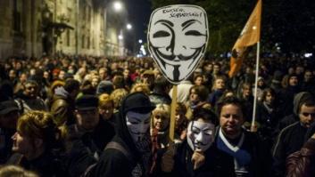 Hungría retira sus planes de introducir un impuesto al consumo de internet