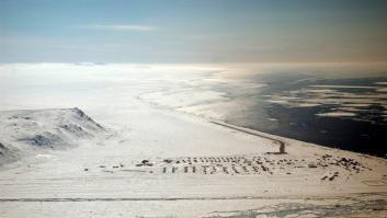 Una española que vive en Alaska enseña la ropa que usa para combatir el frío extremo