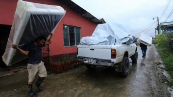 Al menos 13 muertos en El Salvador y Honduras tras el paso del huracán Julia