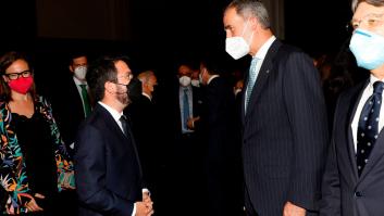 Aragonès saluda a Felipe VI antes del Mobile World Congress y deja este mensaje a Sánchez