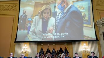 Salen a la luz nuevas imágenes con la reacción de Nancy Pelosi durante el asalto al Capitolio