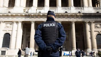 Cuatro detenidos tras el hallazgo del cadáver de una niña en una maleta en las calles de París