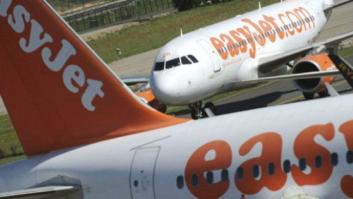 Sacan a tres británicas de un avión de EasyJet acusadas falsamente de apoyar a EI