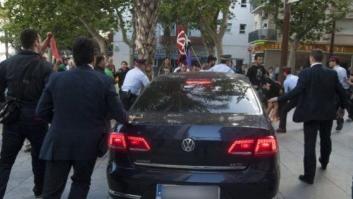 Un detenido por el ataque de manifestantes al coche de Montoro en Barcelona