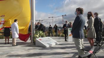 La bandera de 75 metros cuadrados y 25 metros de mástil que le está costando críticas al Ayuntamiento de Madrid