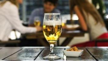 Un español bebe 9,5 litros de alcohol puro al año, según un estudio